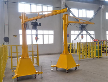 mobile jib crane in workshop