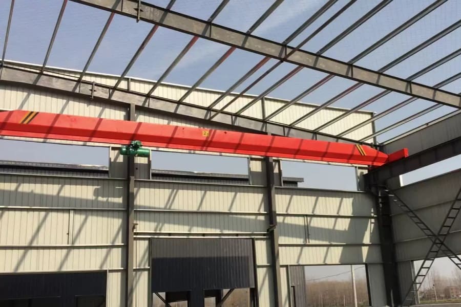 SEVENCRANE-Steel Structure Workshop with Bridge Crane 3