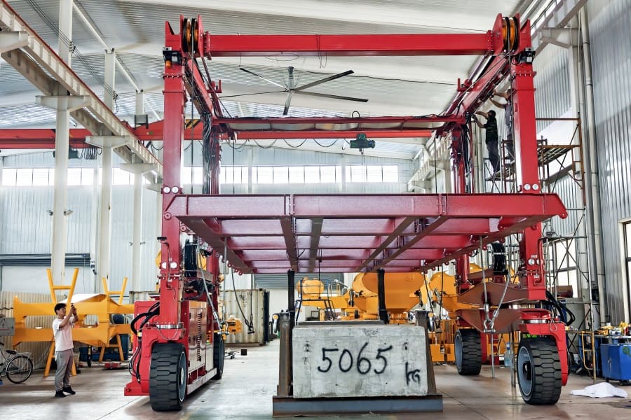 SEVENCRANE-Straddle Carrier for Sale
